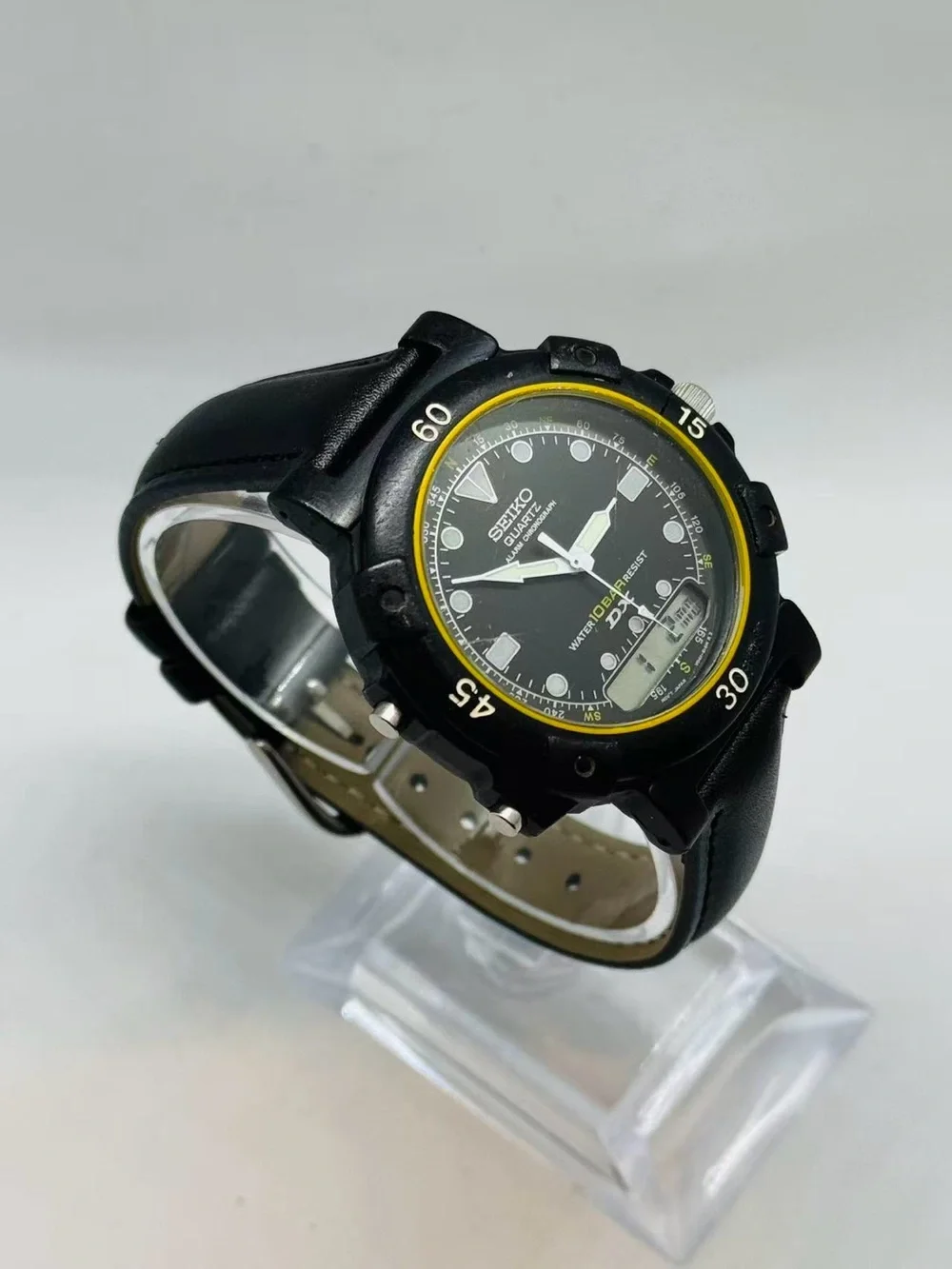 Vintage Seiko Quartz Alarm Chronograph Men’s Watch 39mm New Battery Works